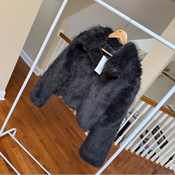 ZARA faux fur short coat - Picture 4 of 6